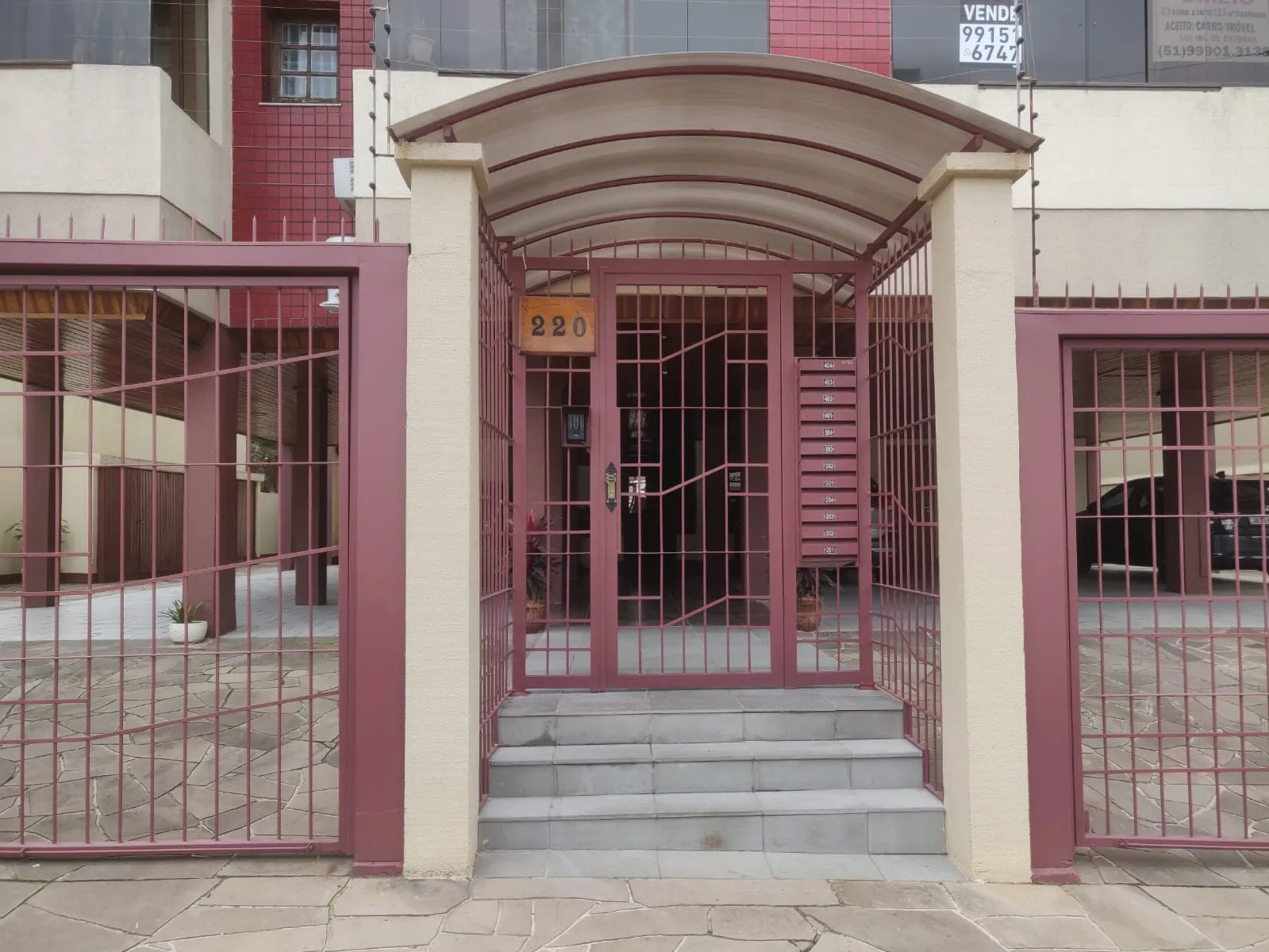 Toldo Fixo em Policarbonato Alveolar